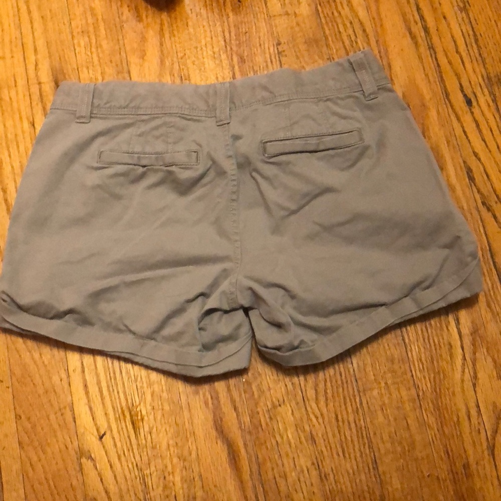 Shorts - Picture 3 of 4